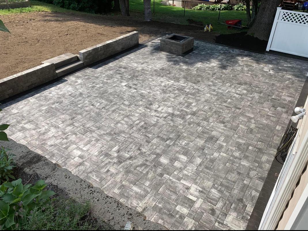 Paver Patio with Fire Pit
